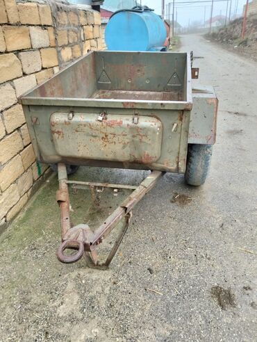 Qoşqular: Yük qoşqusu (tək oxlu) - Metallik korpus, dərin yük yeşiyi - Arxa — 3