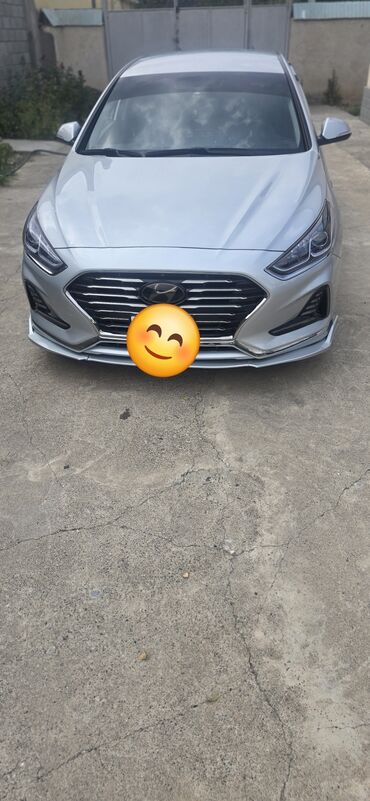 рассрочкага машина алам: Автомобиль Hyundai Sonata в кузове седан, выполненный в серебристом