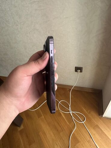 Apple iPhone: IPhone 14 Pro, 256 GB, Deep Purple, Face ID — 2