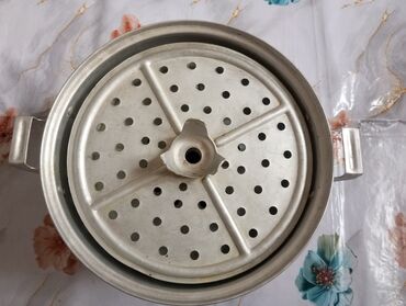 кухонный оборудование: Мантоварка