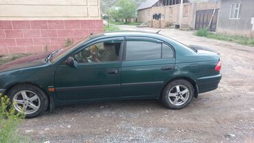 купить автомобиль в кыргызстане: Toyota Avensis: 2002 г., 1.8 л, Механика, Газ, Седан