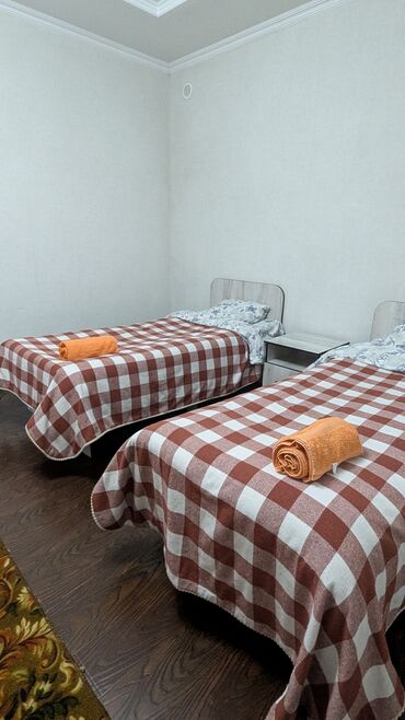 Посуточная аренда домов: 110 м², 3 комнаты, Утепленный, Теплый пол, Парковка — 13