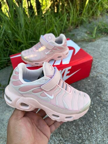 Patike: Decije patike 👟 Veličine: 31, 32, 33, 34, 35, 36 ✨ Udobne, moderne i — 1