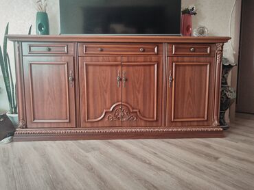 kamod mebel: İşlənmiş, Güzgüsüz, Çin