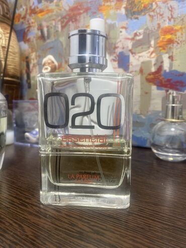 запах каабы спрей: Парфюмерная вода La Parfum, 020 Essential. Аромат в прозрачном