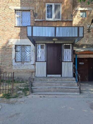 сдаю квартиру чолпон ата: 3 комнаты, 58 м², 105 серия, 1 этаж, Евроремонт