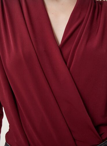 Köynək və bluzalar: Qadın bluzu – tünd narıncı/qırmızı (burgundy) rəngdə, uzunqollu, öndən -da lalafo.az — 4 Köynək və bluzalar: Qadın bluzu – tünd narıncı/qırmızı (burgundy) rəngdə, uzunqollu, öndən — 4