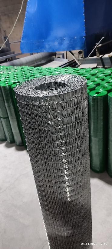 Птицы: Сетка сварная оцинкованная в рулоне. Характеристики по фото: - — 8