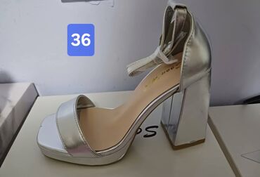 zara obuća novo: Sandals, 36