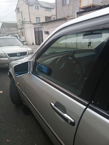 Mercedes-Benz: Mercedes-Benz C-Class: 1.8 l | 1998 il Sedan — 6