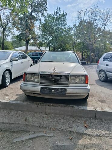 мерседес w204 цена бишкек: Автомобиль Mercedes-Benz E-класса (W124) седан белого цвета