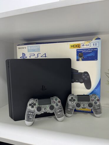 PS4 (Sony PlayStation 4): PS4 slim 10 игр скачено ✅ В комплекте: 2 джойстика ✅ Состояние