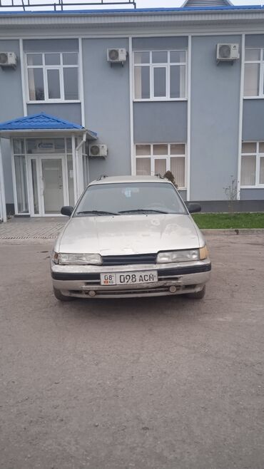 Mazda: Mazda 626: 1988 г., 2 л, Механика, Газ, Универсал