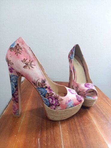 bata cipele zenske: Pumps, 37