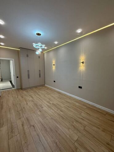 Продажа квартир: 4 комнаты, 100 м² — 5