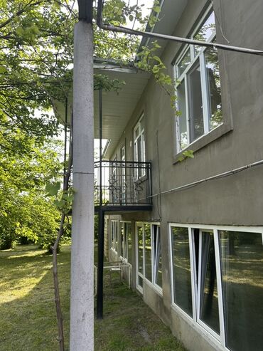 Günlük kirayə evlər: 100 kv. m, 3 otaqlı, Kombi, Qaz, İşıq — 1