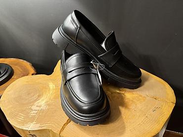 sg: Мужские кроссовки, 41, Crocs, Новый, цвет - Серый, Самовывоз — 1