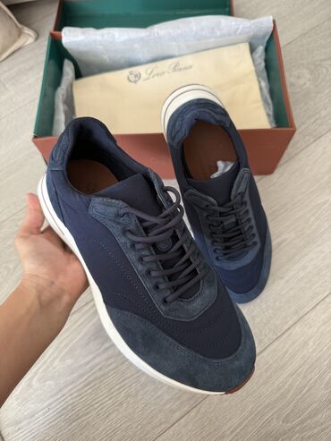 Кроссовки и спортивная обувь: Loro piana
Lux copy 1:1
Качество шикарное🔝