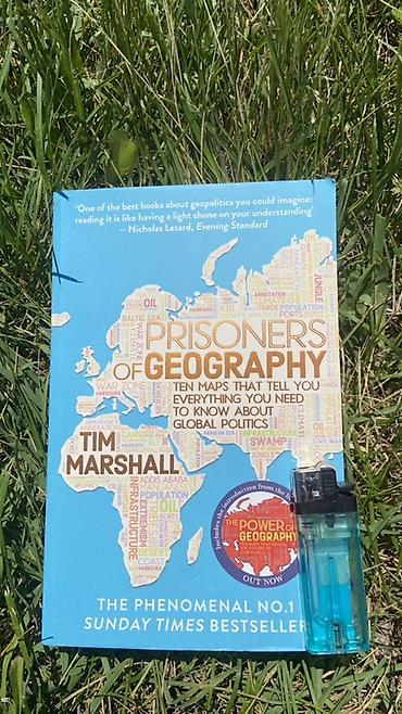 География: Книга на английском языке: Tim Marshall — Prisoners of Geography: Ten — 1