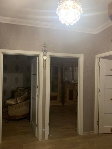 Mənzil kirayələyirəm: 4 otaqlı, 110 kv. m -da lalafo.az — 17 Mənzil kirayələyirəm: 4 otaqlı, 110 kv. m — 17