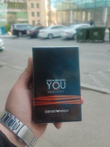armani si qiymeti: Armani stronger with you