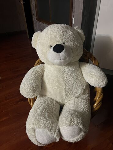 белый медведь игрушка: Белый плюшевый медведь, отличное состояние👍🏻, выгодная цена