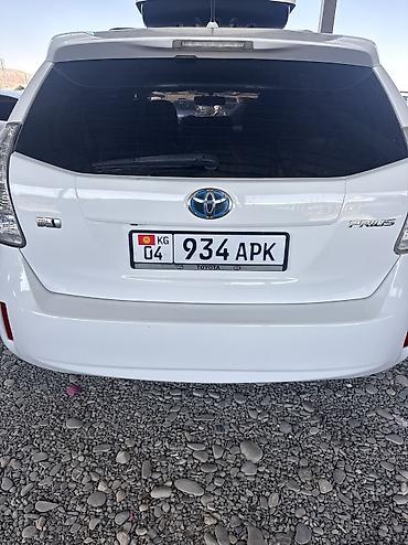 bud e9: Toyota Prius V: 2013 г., 1.8 л, Автомат, Гибрид, Универсал — 2