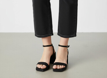 deezee sandały na słupku ccc: Monki, Sandals for women, size 39