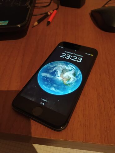 iphone islenmis telefonlar: IPhone 8, 64 GB, Space Gray, Barmaq izi, Simsiz şarj