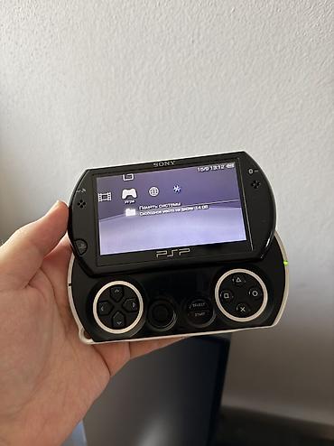 psp memory stick: PSP GO в отличном состоянии, есть пара царапок, в комплекте провод — 3