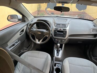 Chevrolet: Chevrolet Cobalt: 1.5 l | 2024 il 82000 km Sedan — 8