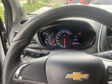 Chevrolet: Chevrolet Spark: 2015 г., 1 л, Автомат, Бензин, Хэтчбэк