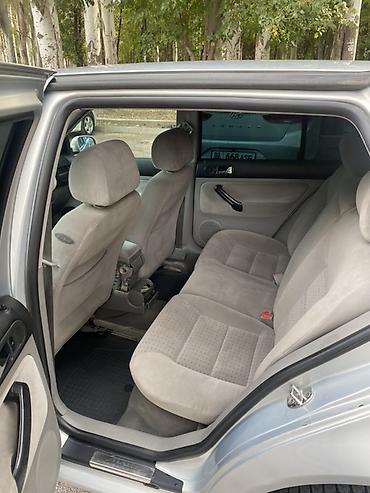 Унаа сатуу: Volkswagen Golf: 1999 г., 2 л, Кол менен иштөөчү, Бензин, Хетчбек — 7