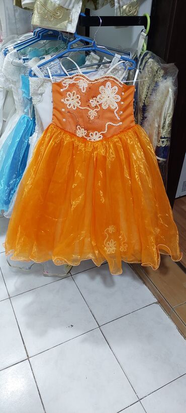 Donlar: Qiz uşagi ucun 30 eded geyimler 5 yaşdan 12 yaşa kimi .baxir — 29