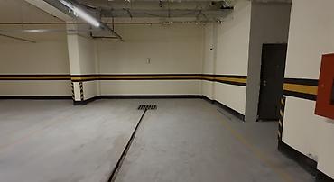 car parking: Парковочное место в подземном паркинге. ЖК АРИСТОКРАТ СК ИХЛАС — 2