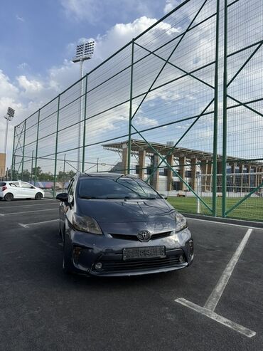 гибрид машина купить: Toyota Prius (XW30), гибридный хэтчбек 5 дв. - Цвет: темно‑серый