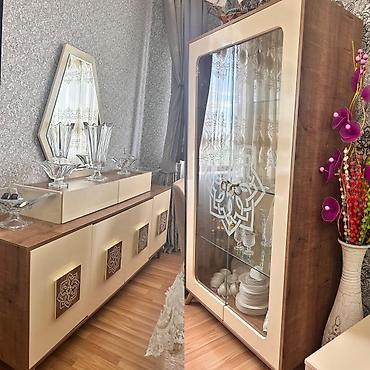 taxta otaqlar: Qorka ve komod birlikde tecili satilir 500azn. Unvan Qaradağ Rayon m — 1