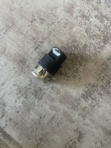 мини сельхозтехника: Avtomobil siqaret alışdırıcısı (12V) - Universal tip: standart 12V