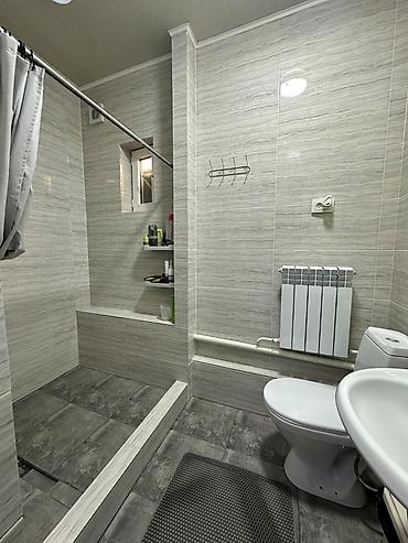 новый дом кара жыгач: 3 комнаты, 100 м², 4 соток, Бишкек, Собственник — 10