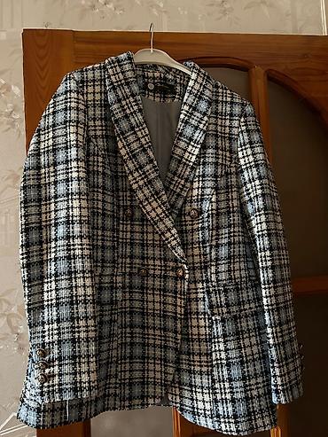 Qadınlar üçün klassik tweed dəbli blezer - Dizayn: İkiqat düyməli