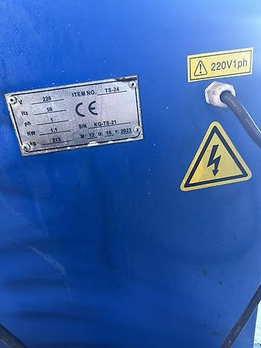 Автосервисное оборудование: Шиномонтажный станок TS-24 - Электропитание: 220 В, 50 Гц, 1 фаза - — 4