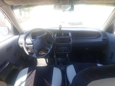 дево матис: Daihatsu Sirion: 1999 г., 1 л, Механика, Бензин, Хетчбек