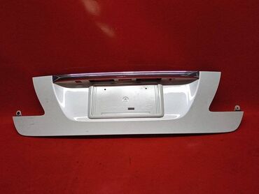Вентиляторы: Накладка крышки багажника Lexus, 2007 г., Б/у, Оригинал