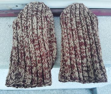 farmasi tonik za lice: Socks, color - Brown, Wool