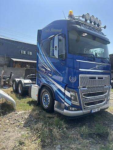 Тягачи: Тягач, Volvo, Без прицепа — 1