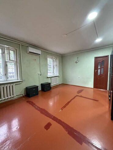 Долгосрочная аренда домов: 200 м², 7 комнат — 6