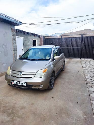 Toyota: Toyota Ist: 2002 г., 1.3 л, Автомат, Бензин, Хэтчбэк — 2