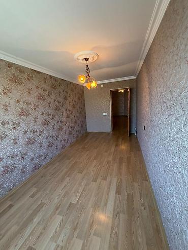 lokbatanda ev satisi: Bakı, Bakıxanov qəs., 3 otaqlı, Köhnə tikili, 76 kv. m — 2