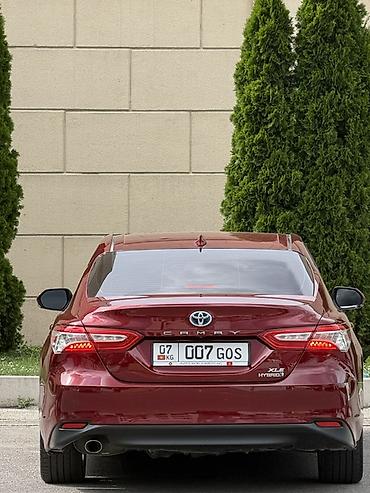 уна: Toyota Camry: 2018 г., 2.5 л, Вариатор, Гибрид, Седан — 8