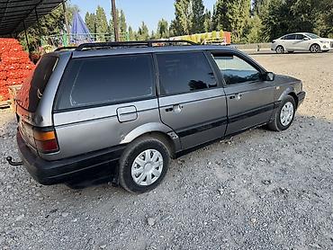 донголок саната: Volkswagen Passat Variant: 1989 г., 1.8 л, Универсал — 2
